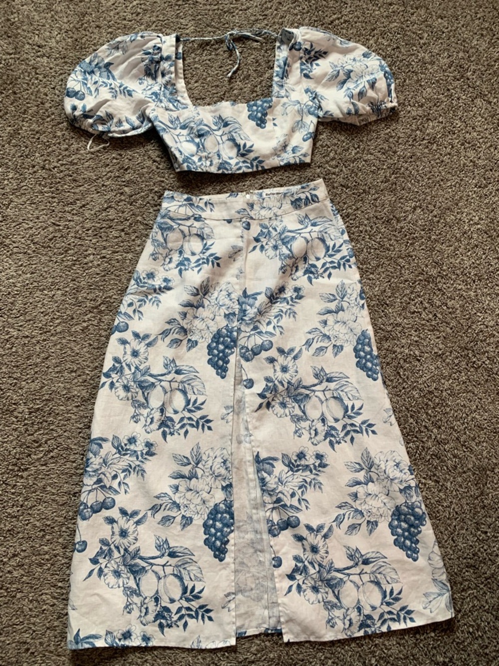 Reformation Jonas Two Piece Set - Picture 6 of 14